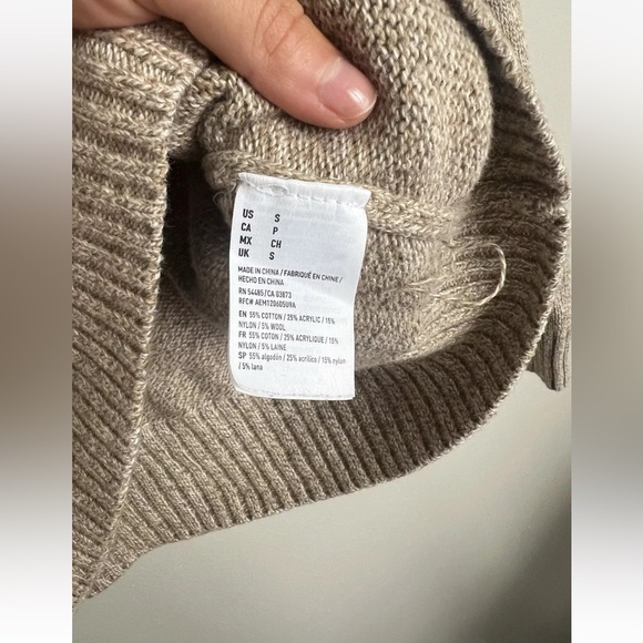 American Eagle Outfitters  Men's Seriously Soft Tan Quarter Zip Sweater Small - Picture 4 of 6